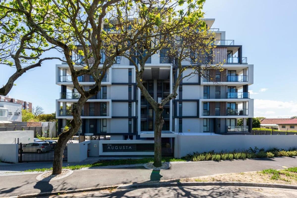 Central Southern Suburbs Leafy Village Neighbourhood Cape Town Bagian luar foto